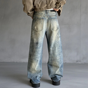 Jean en denim taille haute à jambe large avec broderie de sequins et imprimé scintillant, coupe ample, en coton délavé, style streetwear, collection automne - Product Image 1