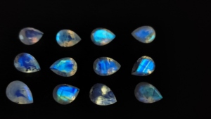 Piedra lunar arcoíris de Fuego Azul de alta calidad de 9X11mm, piedra preciosa facetada suelta genuina, brillo azul Natural de proveedor de confianza - Product Image 4