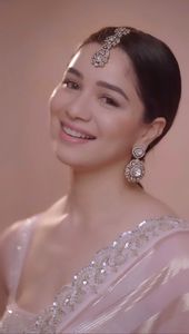 Elegante aspecto nuevo diseñador exclusivo Sari suave gasa con tejido Zari línea para exportación mundial - Product Image 2