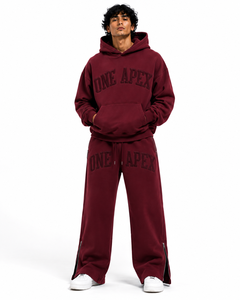 Ensemble survêtement homme personnalisé bordeaux en coton premium, comprenant un sweat à capuche épais et un pantalon de survêtement à ourlet zippé ouvert, séchage rapide pour l'été - Product Image 1