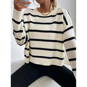 Pull en tricot à col rond et épaules tombantes rayé pour femme, doux et chaud, idéal pour l'automne - Product Image 2