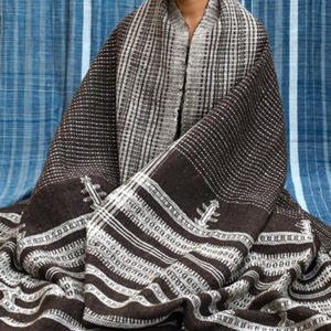 Manta de tiro de lana merino orgánica para funda de cama de invierno, diseño suave y acogedor para la decoración del dormitorio del hogar, proveedor mayorista hecho a mano - Product Image 2