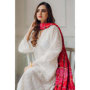 MARIA B-3PC Chemise en Chiffon Brodé Chikankari Printemps/Été avec Dupatta à Imprimé Chunri et Pantalon - BIC-4051 - Product Image 2