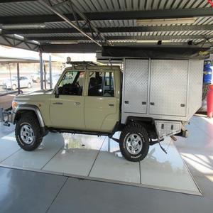 Land Cruiser Double Cabin VDJ79 4.5L Diesel/Essence Pick up 4x4 d'occasion à vendre 2020-2021 - Product Image 6