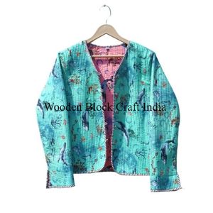 Chaqueta Reversible Floral de Patchwork Kantha Indio, Acolchada de Algodón Transpirable, Ecológica y Hecha a Mano, para Otoño e Invierno, para Mujer - Product Image 2