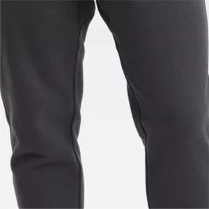 OEM Hombres Slim Fit Jogger Pantalones de chándal de secado rápido Entrenamiento Gymwear con patrón sólido para uso en el gimnasio - Product Image 6
