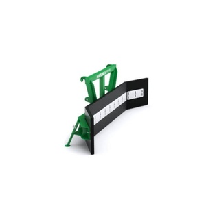 Conception robuste, grattoir à fumier réglable, utilise 1 moteur écoénergétique et 4 options de traçage pour les sols en béton inégaux. - Product Image 1