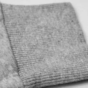 เสื้อฮู้ดดี้สตรีทแวร์ฤดูหนาวสำหรับผู้หญิง แบรนด์ Ozil International ขายส่ง ผ้าฝ้ายผสมโพลีเอสเตอร์ ขนฟลีซ แขนยาว สกรีนโลโก้ได้ ทรงโอเวอร์ไซส์ - Product Image 4