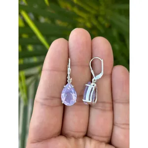 Boucles d'oreilles pendantes en argent 925 et cristal de quartz lavande, catégorie Poire - Product Image 3