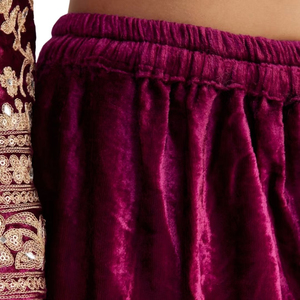 Elegante vestido de terciopelo al por mayor tradicional personalizado bordado hecho a mano vestido de terciopelo ropa de invierno vestido de terciopelo nupcial para la venta - Product Image 2