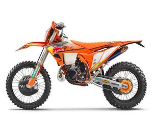 Vente rapide 2024 KTMs 300 Moto de course XC-W prête à expédier - Product Image 6