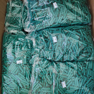 Elehk 1500 Stück-Packung Grüne Mauerwerksschrauben Wandanker Kunststoff-Expansionsbolzen und Dübel Hohe Sichtbarkeit für Einfache Befestigung - Product Image 1