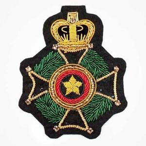 Écussons brodés faits main personnalisés à faible MOQ avec tissu en toile et décoration en dentelle, forme d'étoile, badges à coudre sur les vêtements - Product Image 4