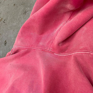 เสื้อฮู้ดดี้สตรีทแวร์แบบสั่งทำพิเศษ เนื้อผ้าเบา ระบายอากาศได้ดี ไซส์พลัส สไตล์วินเทจ ล้างสีแบบแอซิด ผ้าฝ้าย 100% สำหรับทุกเพศ สีชมพู - Product Image 3