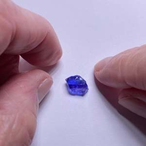 Pierres précieuses naturelles de Tanzanite en vrac - Certifiées IGI, traitées thermiquement, bleues, formes coussin, ovale, poire et goutte, cristal de haute qualité - Product Image 2