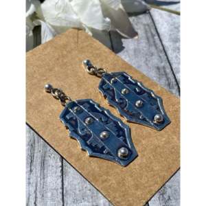 Pendientes Colgantes de Plata de Ley Hechos por Artesanos Navajo con Perlas de Agua Dulce, Diamantes y Rubíes, Diseño de Mariposa, Ideales para Bodas y Fiestas - Product Image 2
