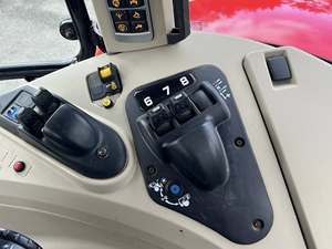 รถแทรกเตอร์ฟาร์มมือสอง ปี 2023 ยี่ห้อ Massey Ferguson รุ่น 7720 Dyna 6 พร้อมห้องโดยสารแบบปิด 43 ASBR รถแทรกเตอร์อเนกประสงค์ทางการเกษตร - Product Image 4