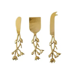 ชุดมีดหั่นชีสชุบสีทองพร้อมที่ปาดเนยมีดง่ามสำหรับรับประทานอาหารในห้องครัวดีไซน์รูปใบไม้ - Product Image 1