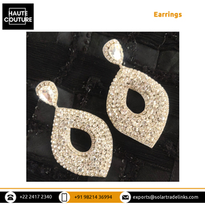 Pendientes de Joyería de Moda con Cristales Plateados Hechos a Mano en Forma de Llama, Diseño de Lujo para Fiestas y Bodas, Precio al por Mayor - Product Image 3
