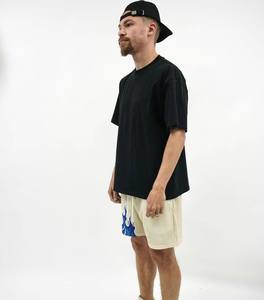 Pantalones cortos de baloncesto de poliéster 100%, diseño deportivo de cintura media, nuevo estilo, sublimación, patrón sólido, cierre de cintura elástica, hecho en Pakistán - Product Image 5