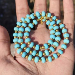 Collier en perles de turquoise naturelle, collier en pierres précieuses rondes lisses de 8 mm, bijoux minimalistes faits à la main, cadeau - Product Image 1