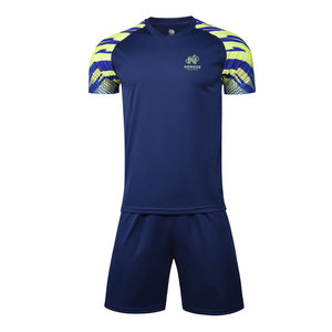Uniforme de Fútbol Ligero y Transpirable de Alta Calidad, 100% Poliéster, Material Duradero, Ropa de Equipo para Hombre Adulto - Product Image 1