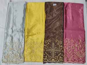 Tissu satiné Gorgura Somalin exclusif, artisanat moderne, lourd, avec des perles tubulaires et un motif floral, idéal pour les tenues de soirée. - Product Image 4