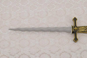 Mini épée de cérémonie maçonnique des Templiers en or, lame en acier Damas personnalisée OEM, manche en laiton, fourreau, garantie de 3 ans - Product Image 2