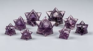 Cristal naturel de géométrie sacrée de pierre de Merkaba d'améthyste pour la guérison de Reiki - Product Image 6