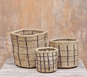 Ensemble de 3 paniers en macramé blanc à carreaux faits à la main Organisateur polyvalent pour le rangement à domicile Affichage et utilisation décorative en provenance d'Inde - Product Image 5