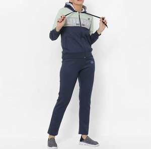 Survêtement sur mesure pour femmes Nouveau design Vêtements confortables à manches longues Col à capuche Motif solide Options de taille pour l'hiver - Product Image 2