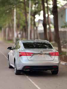 Toyota Avalon 2014 d'occasion en bon état - Product Image 2