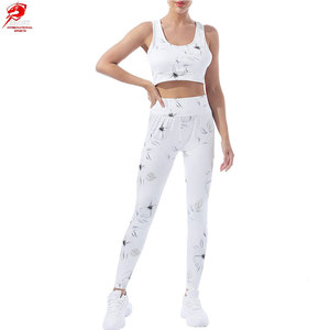 Nuevo conjunto de yoga para mujer, de material duradero y cómodo, para diseño personalizado de ropa deportiva para entrenamiento. - Product Image 1
