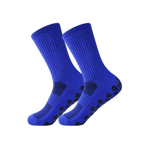 Calcetines de agarre antideslizantes suaves y gruesos de alta calidad, superventas, calcetines deportivos con logotipo personalizado para equipo, fútbol, baloncesto - Product Image 4