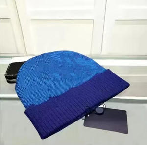 Gorros de invierno unisex de moda con logotipo personalizado | Sombrero de punto con puños para hombres y mujeres | Proveedor OEM ODM | Pedido a granel | MOQ bajo - Product Image 6
