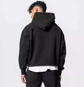 Sudadera con capucha de moda para hombre y mujer con diseño gráfico perfecto para moda urbana y ropa informal - Product Image 3