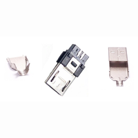 Conector Micro USB 2.0 Tipo B Macho de 5 Pines, Contactos de Latón Estañado, Conexión Vertical en Ángulo, PA46+30% Fibra de Vidrio, para 94 V-0