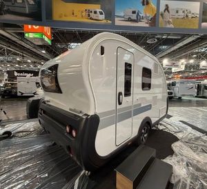 Precio de Fábrica, Moderna Caravana Mini 4x4, Ligera, Todoterreno, Autocaravana con Capacidad para 4 Personas - Product Image 3