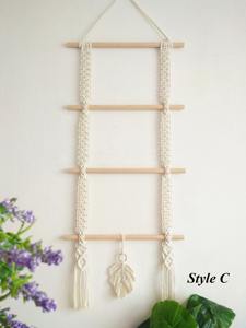 Tapiz de Macramé Multiusos Blanco con Barra de Madera para Decoración del Hogar, Almacenamiento, Exhibición y Estilo Interior Moderno - Product Image 2