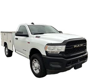 รถกระบะมือสองสุดยอด ปี 2024 2500 ซีซี 4x4 เทอร์โบ R18 เบาะหนังสีเข้ม เกียร์อัตโนมัติ ล้อแม็กซ์ กล้องมองหลัง - Product Image 1