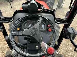 รถแทรกเตอร์ฟาร์มราคาประหยัดสำหรับส่งออก เครื่องจักรกลการเกษตร รถแทรกเตอร์ 65 แรงม้า - Product Image 4