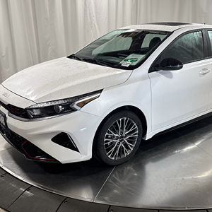 Usado 2023 Kia Forte GT-Line FWD con asientos de cuero Sistema de navegación del paquete de tecnología de dirección izquierda - Product Image 1