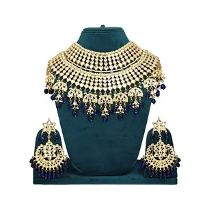 Ensemble de collier de mariée bleu Kundan avec boucles d'oreilles et Maang Tikka, plaqué or, bijoux fins ornés de pierres de zircon pour mariage - Product Image 2