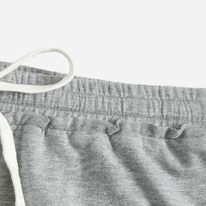 กางเกงขาสั้นสำหรับผู้หญิงกางเกงขาสั้นสีทึบดีไซน์ใหม่ - Product Image 3