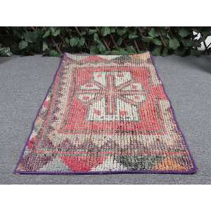 พรมวินเทจขนาดเล็ก 1.6x2.8 ฟุต (49x86 ซม.) พรมขนสัตว์ขอบแดงสไตล์ตุรกี - Product Image 4