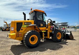 Pompe à engrenages pour chargeuse-pelleteuse JCB 426 HT 2016 à haut rendement opérationnel, vérins hydrauliques HAWE, pompe hydraulique MOOG, d'occasion - Product Image 4