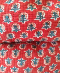 Pochette de maquillage vintage en coton matelassé imprimé à la main en Inde avec motif floral pour femmes avec fermeture à glissière pour les voyages pour les sacs - Product Image 6