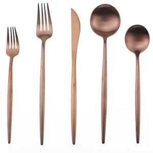 Argenterie en acier inoxydable de conception nordique pour cuisines, ensemble de fourchettes, cuillères et couteaux plaqués or pour les occasions spéciales - Product Image 3