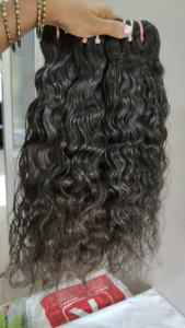 EXTENSIONES DE CABELLO HUMANO REMY DEL TEMPLO INDIO RIZADO INDIO CRUDO SIN PROCESAR DE LA FÁBRICA DEL SUR DE LA INDIA PRECIOS AL POR MAYOR BARATOS 22 "PULGADAS - Product Image 3