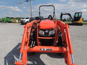 Tracteur Kubota MX5400DT 4x4 d'occasion en bon état à vendre – Tracteur agricole performant avec transmission à engrenages et 70 CV, garantie de 4 ans - Product Image 5